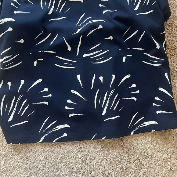 Mellody Women Top in Large: Blue and White - Picture 4 of 5